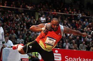 M&auml;nner beim Indoor