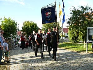 Ausgrabung und Beginn der Leinefelder Kirmes 2013