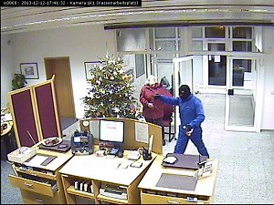 Bank&uuml;berfall in Ro&szlig;leben