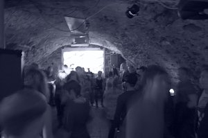 Weihnachtsparty im Amelie. NNZ-City Scout on Tour