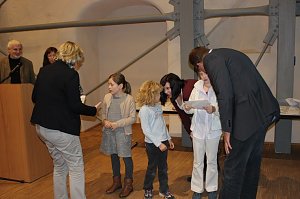 100 Werke der 8. JugendKunstBiennale