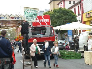 Feuerwehr&uuml;bung bei der Sparkasse