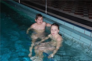 Pool-Party im Badehaus.NNZ-City Scout on Tour