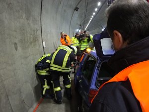 Großübung im Höllbergtunnel