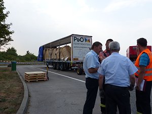 Gefahrgut soll umgeladen und gesichert werden