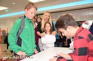 Luca H&auml;nni in der Marktpassage