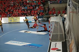 Mit einem Unentschieden startet der THC in die Champions League