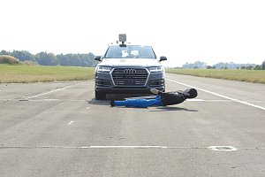 Fu&szlig;g&auml;ngerunfall mit SUV: Bereits ab 45-50 Stundenkilometern sinken die &Uuml;berlebenschancen dramatisch
