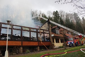 Feuer am Neun Brunnen