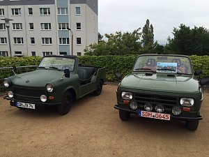 Diese Fahrzeuge befinden sich im Eigentum des KFZ- Meisters Süssemilch. Von diesem Wartburg 353-400 mit einem Dacia Motor gibt es nur ein Exemplar.