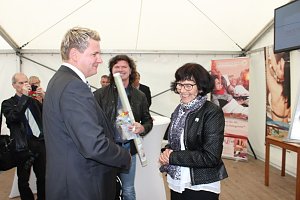 Mit Festakt schiefer Turm als gerettet gefeiert