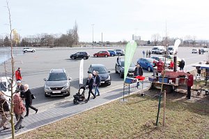 Ab ins Gelände: Autohaus-Peter-Gruppe lud zum Aktionstag ins Autodrom