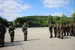 Einheiten der Bundeswehr verabschiedet