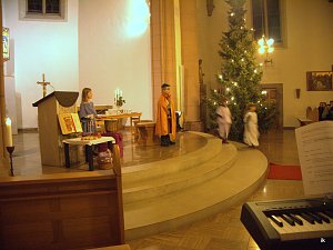 Elisabeth-Spiel in der Kirche