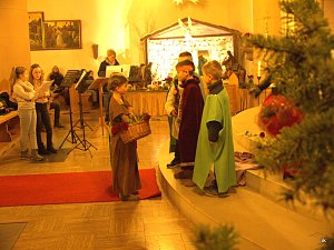 Elisabeth-Spiel in der Kirche