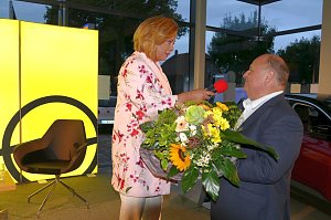 Marijke Amado begeisterte im Autohaus Peter mit lecker Abend