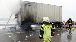 Löscharbeiten A38