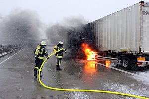 Löscharbeiten A38