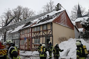 Dachstuhlbrand griff auf Nachbarh&auml;user &uuml;ber