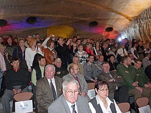 Gel&ouml;bnis unter Tage