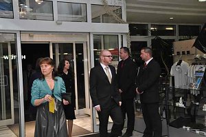 &Auml;rzte- und Apothekerball im Autohaus Peter