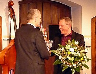 Bild: Blumen zur Premiere