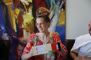 Bild: Regisseurin Mechthild Harnischmacher