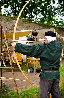Bogenschie&szlig;en (Foto: Schloss Berlepsch)