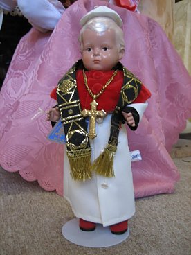 Bild: Papst Puppe