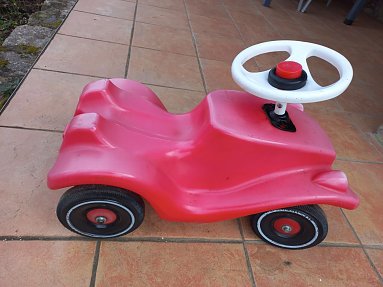 AUTO (Foto: )