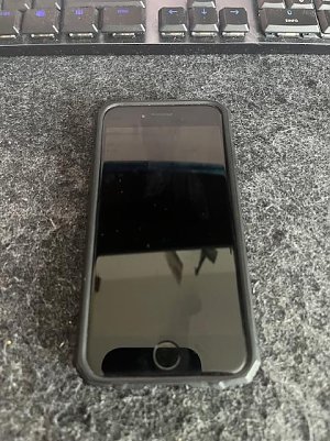 i-Phone 8 265 GB in schwarz Keine sichtbaren oder technischen Sch&auml;d (Foto: )