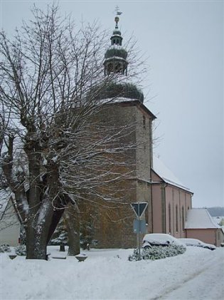 Bild: Kirche in Heuthen