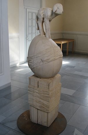 Bild: Ei-Lamm-Skulptur