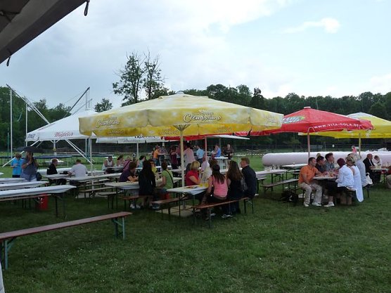 Was für ein Fest! (Foto: Karl-Heinz Herrmann) Was für ein Fest! (Foto: Karl-Heinz Herrmann)