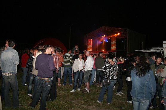 Open Air im Freibad Großfurra (Foto: Badesportverein) Open Air im Freibad Großfurra (Foto: Badesportverein)