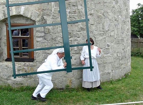 Gedränge an der Mühle (Foto: Karl-Heinz Herrmann) Gedränge an der Mühle (Foto: Karl-Heinz Herrmann)