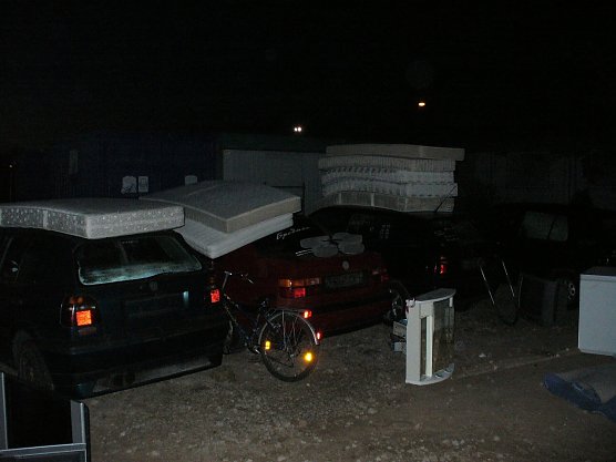 Abfall statt Autos (Foto: Zoll) Abfall statt Autos (Foto: Zoll)