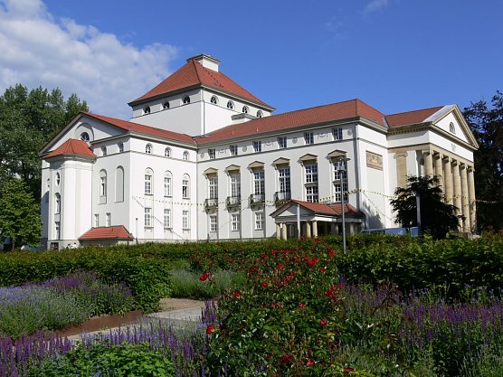 Theater Nordhausen (Foto: Ilka Kühn) Theater Nordhausen (Foto: Ilka Kühn)