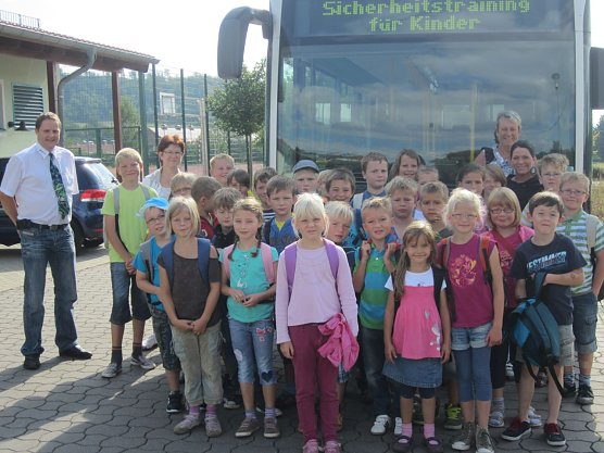 Hortkinder unterwegs (Foto: Grdunschule Worbis) Hortkinder unterwegs (Foto: Grdunschule Worbis)