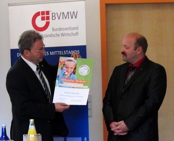 Spende f&uuml;r Kinderhospiz (Foto: Ilka K&uuml;hn)