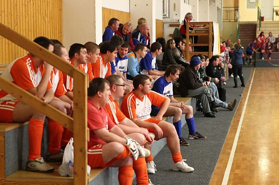 Die Zuschauer fiebern mit (Foto: nnz)