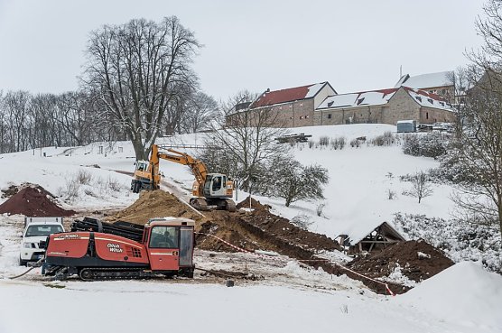 Erschlie&szlig;ungsarbeiten an der Burg (Foto: Kathrin Oberth&uuml;r)