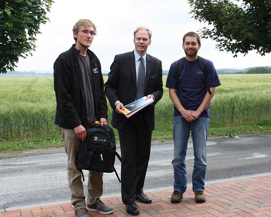 Neue Praktikanten im Naturpark (Foto: Uwe Müller) Neue Praktikanten im Naturpark (Foto: Uwe Müller)