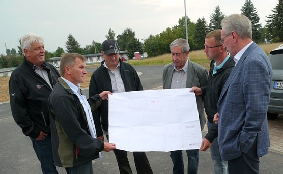 Abnahme Wohngebiet (Foto: Ilka Kühn) Abnahme Wohngebiet (Foto: Ilka Kühn)