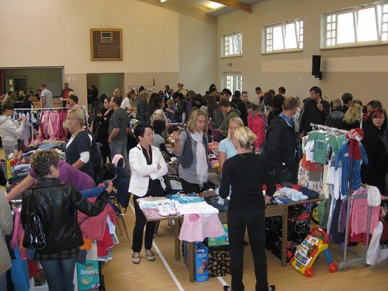 Börse in Silberhausen (Foto: Kerstin Bickel & Verena Raacke) Börse in Silberhausen (Foto: Kerstin Bickel & Verena Raacke)