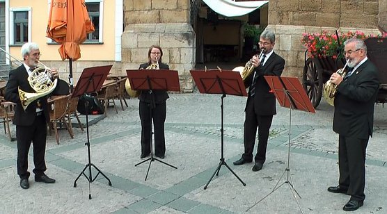 Wir sind Musik gestartet (Foto: Karl-Heinz Herrmann) Wir sind Musik gestartet (Foto: Karl-Heinz Herrmann)