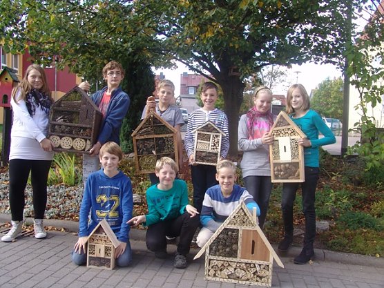 Waldprojekt Insektenhotels (Foto: M. Weber)