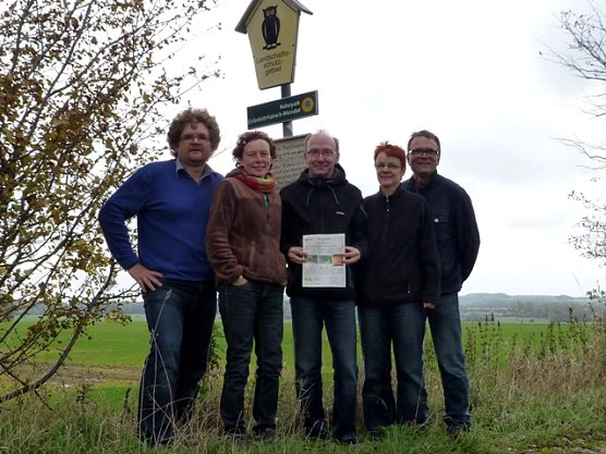 Übergabe der Urkunde (Foto: Sondermann) Übergabe der Urkunde (Foto: Sondermann)