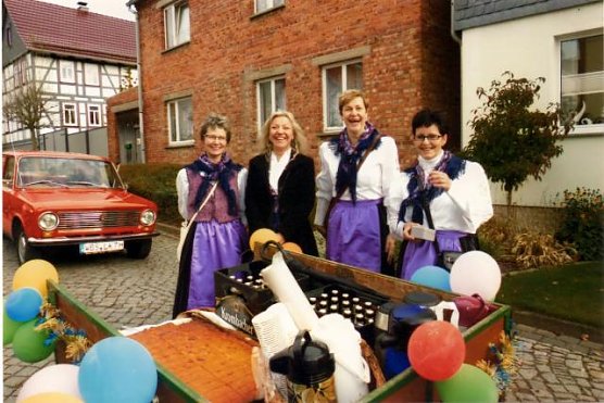 Kirmes in Wintzingerode (Foto: Ute Wächter) Kirmes in Wintzingerode (Foto: Ute Wächter)