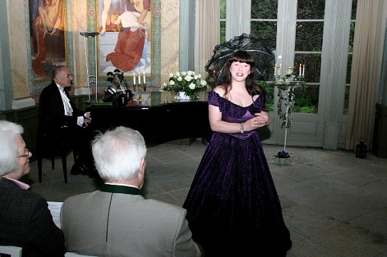 con emozione (Foto: Riedel) con emozione (Foto: Riedel)